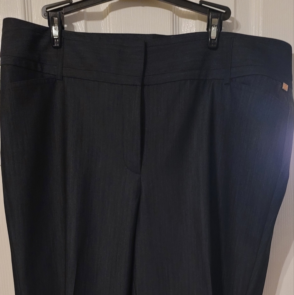 Ivanka Trump pants size 16